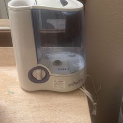 Vicks Humidifier