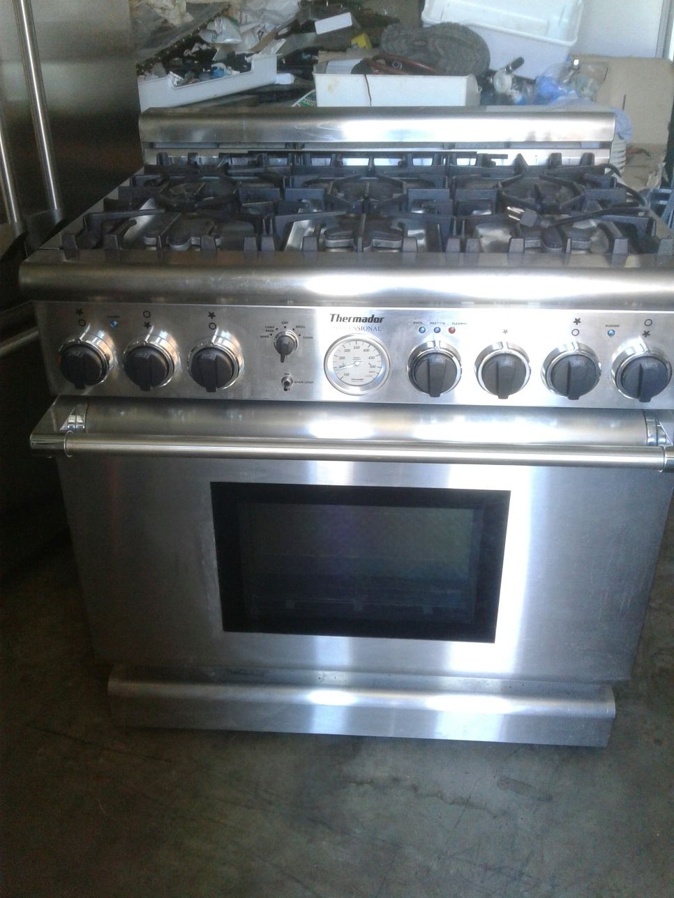 THERMADOR PROFESSIONAL STOVE 36"