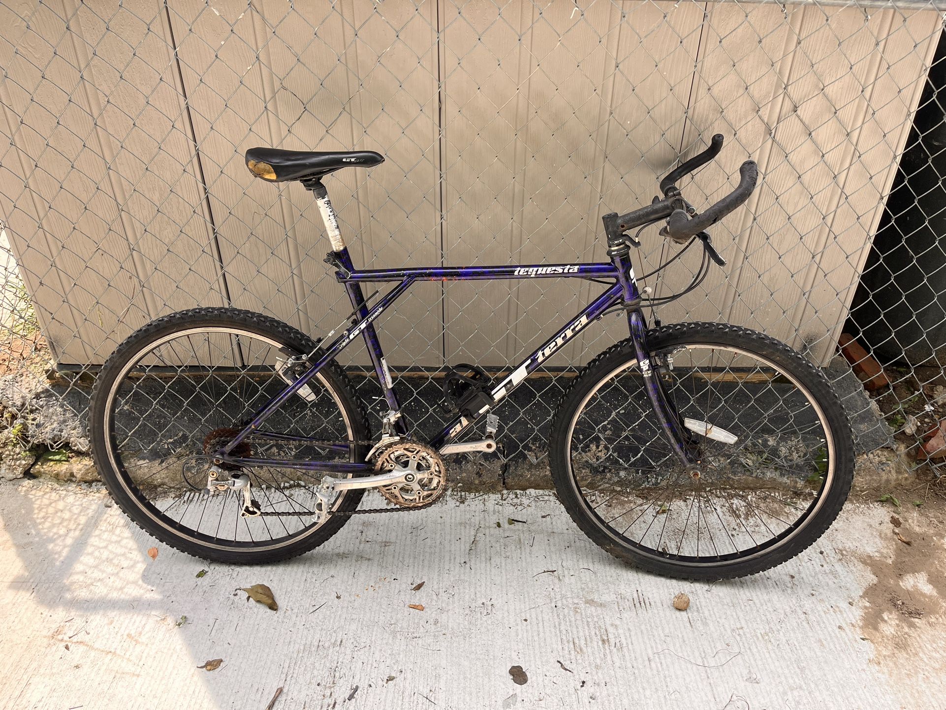 GT mountain bike
