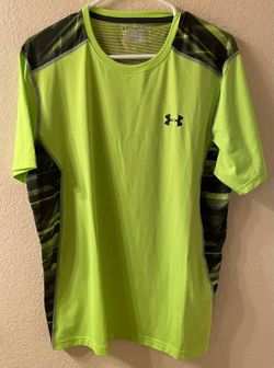 Under Armour Men's T-Shirt. Size L