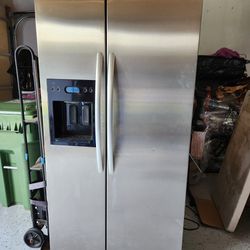 Free Broken Refrigerator 