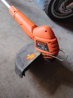 Black+Decker Electric String Trimmer