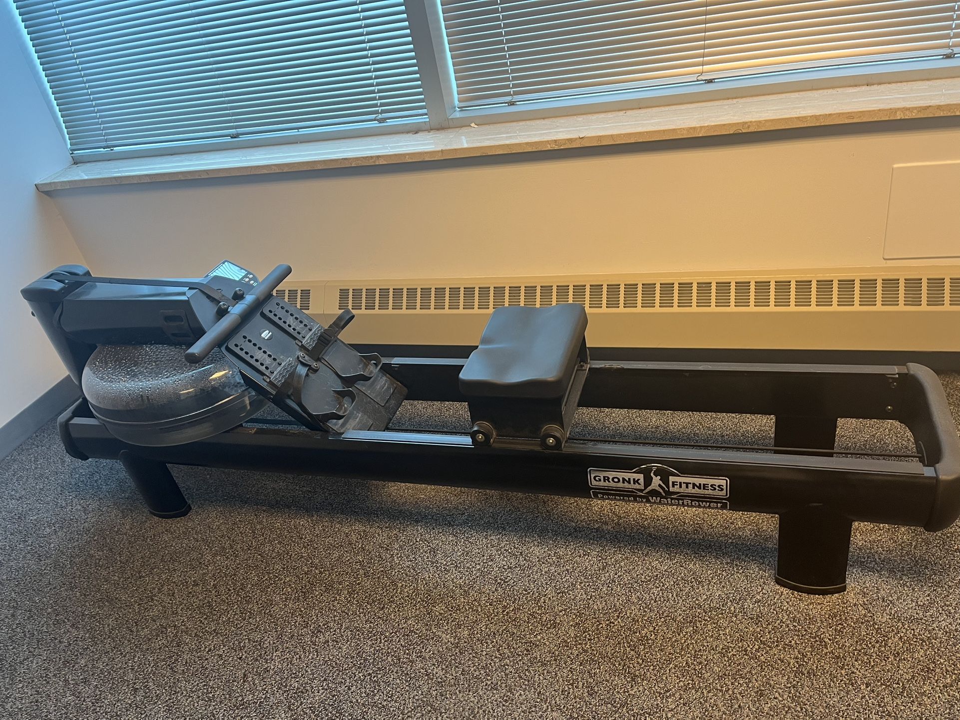 Gronk Fitness Water Rowing Machine