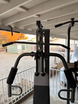 Wielder weight machine
