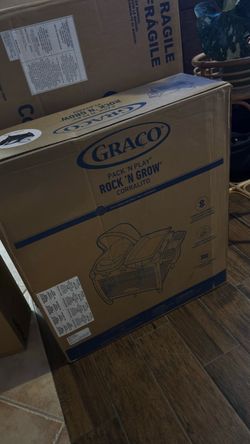 Graco Rock N’ Grow Pack & Play