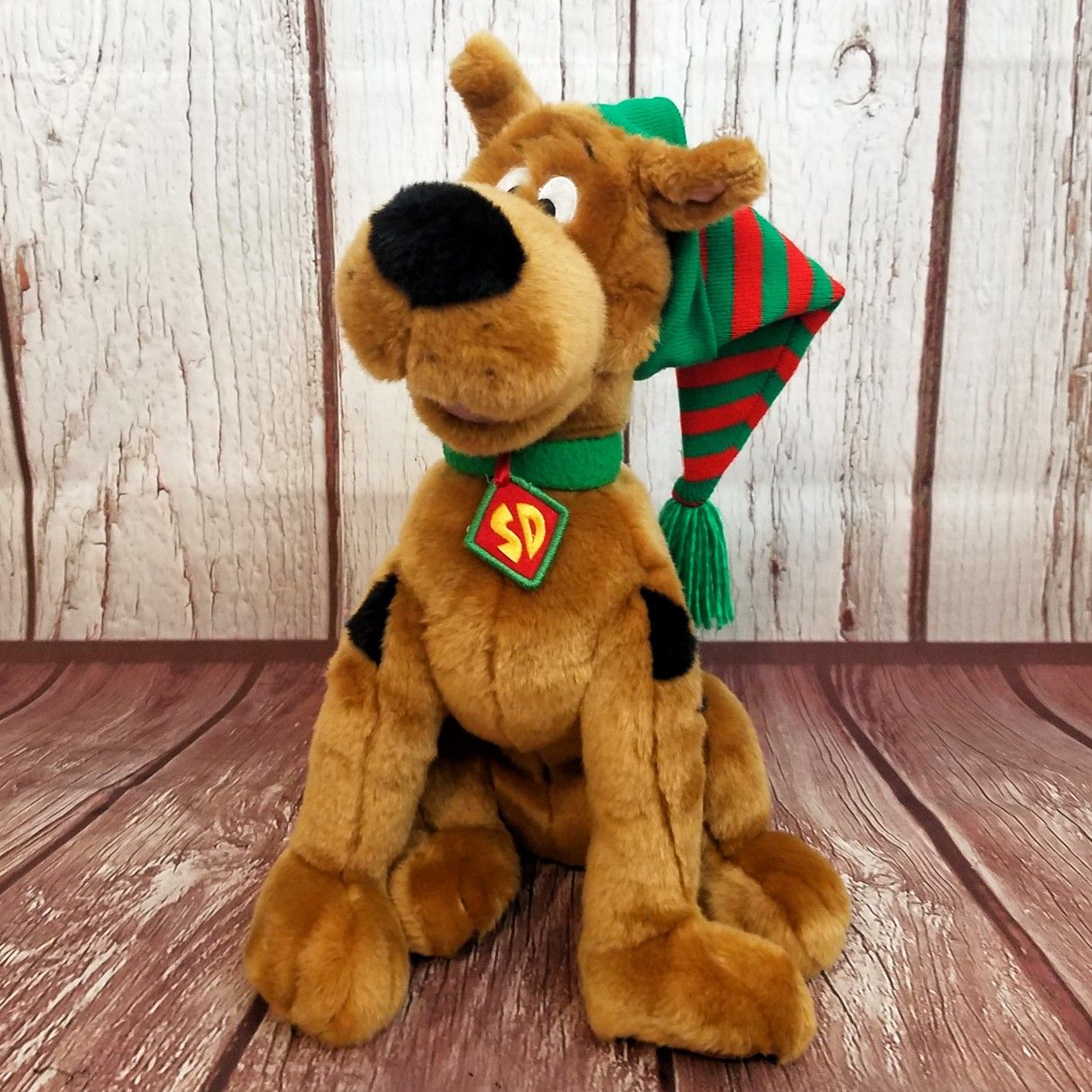 Scooby-Doo Christmas 18" Plush