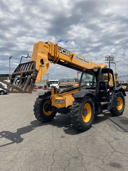 2015 JCB 509-42 S