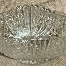 Beautiful Vintage Crystal Bowl - Medium Size