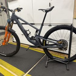 Santa Cruz Hightower C Carbon Fiber Custom Build Mountain Bike