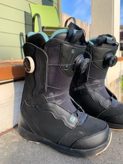 Women’s Salomon Ivy Boa SJ Snowboard Boots (size 5, lightly used)