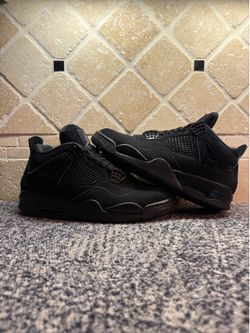 -Jordan 4 “Black cat” 🐈‍⬛  -Size 9.5M -Og all -Used  -Shipping available