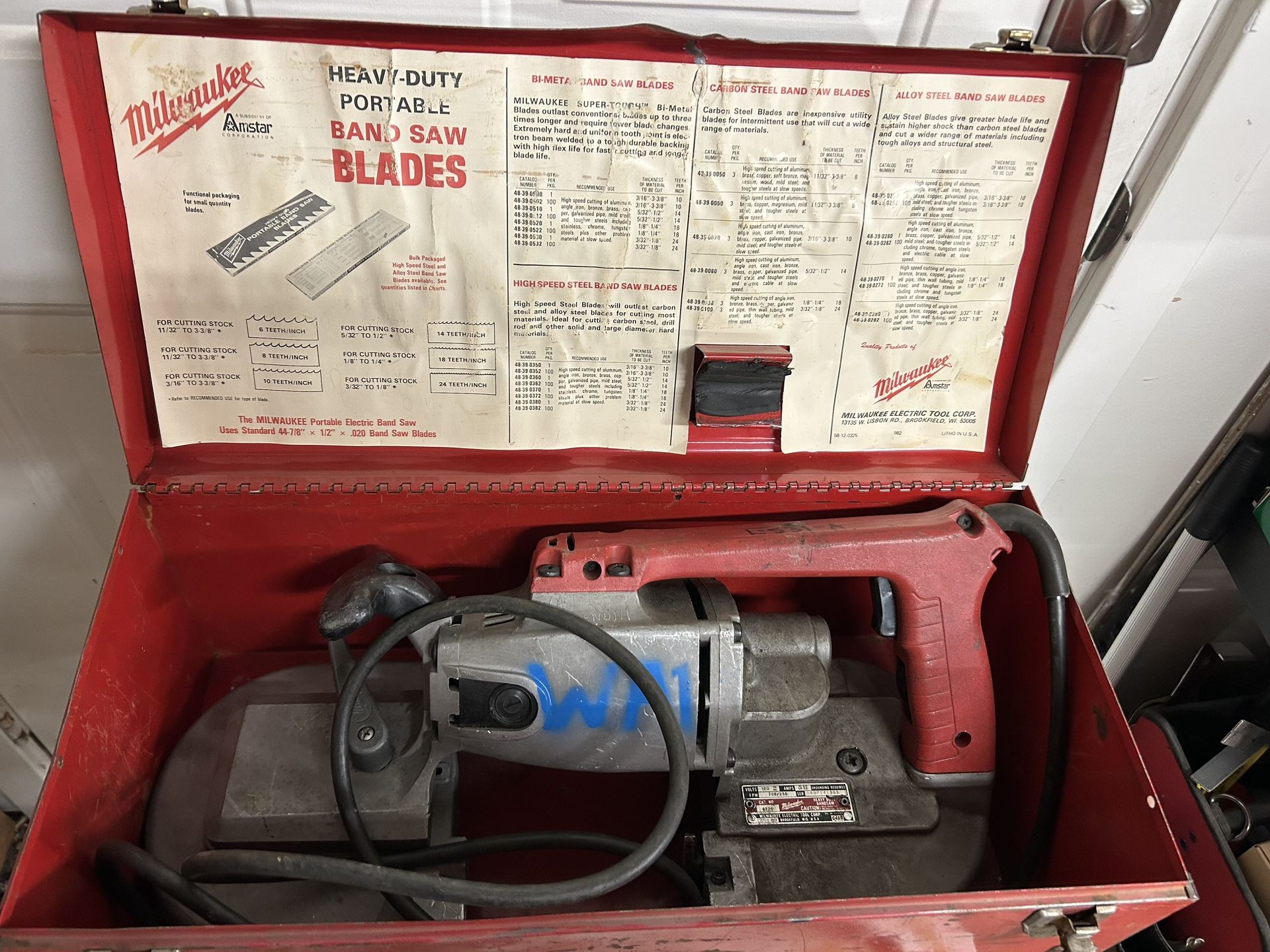 Milwaukee Bandsaw
