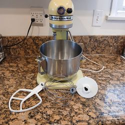 Kitchen Aid HD mixer 50dls