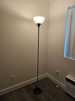 Mainstays 71-inch Black Floor Lamp With 3-Way Switch and Modern Design