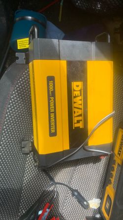 DeWalt 1000 watt power inverter