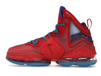 Nike LeBron 19