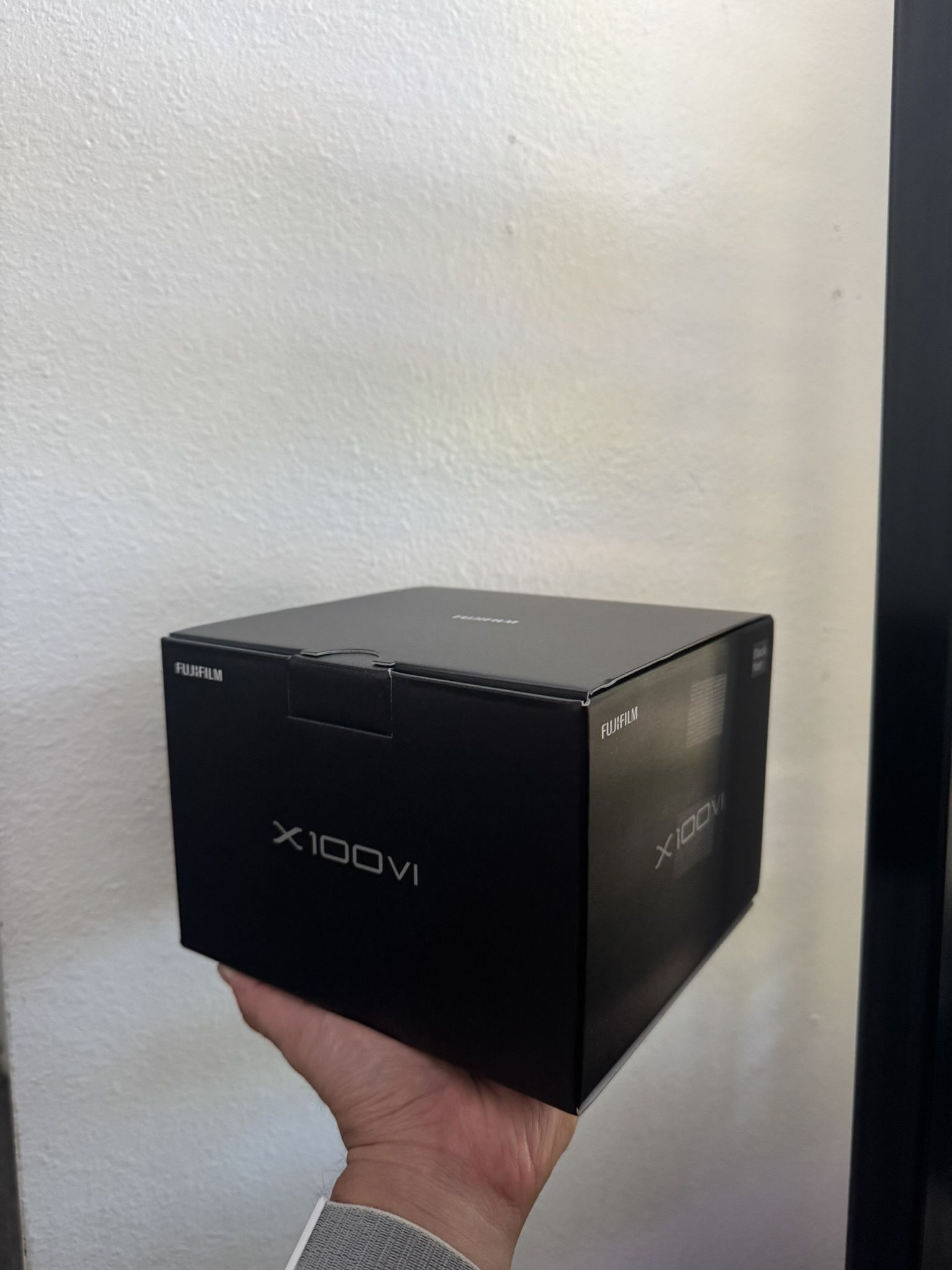 Fujifilm - X Series X100VI 40.2MP Digital Camera - Black