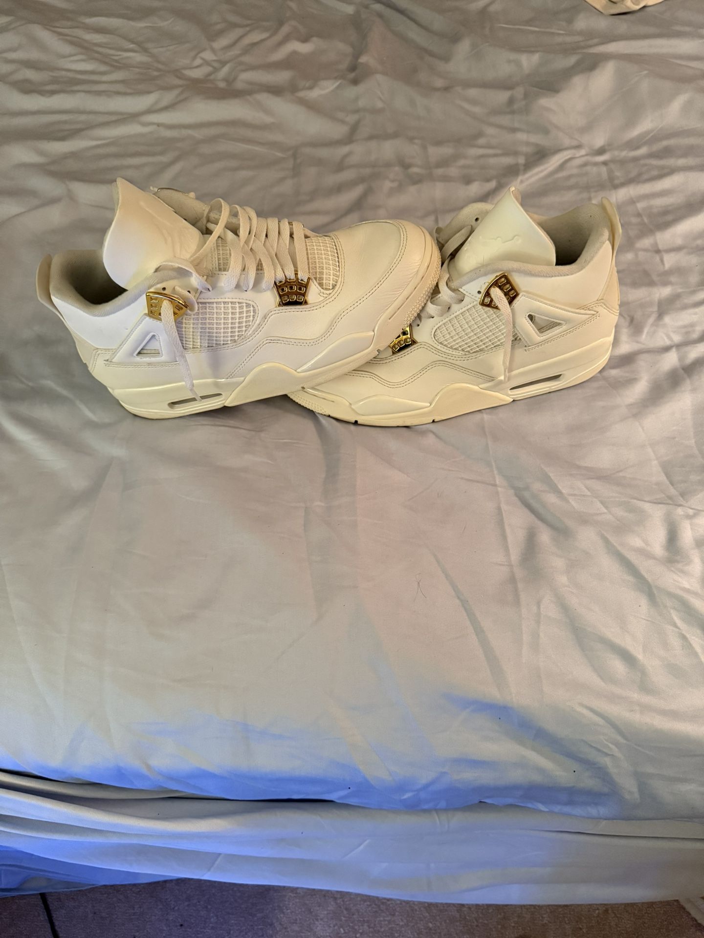 JORDANS AND YEEZY FOR SALE