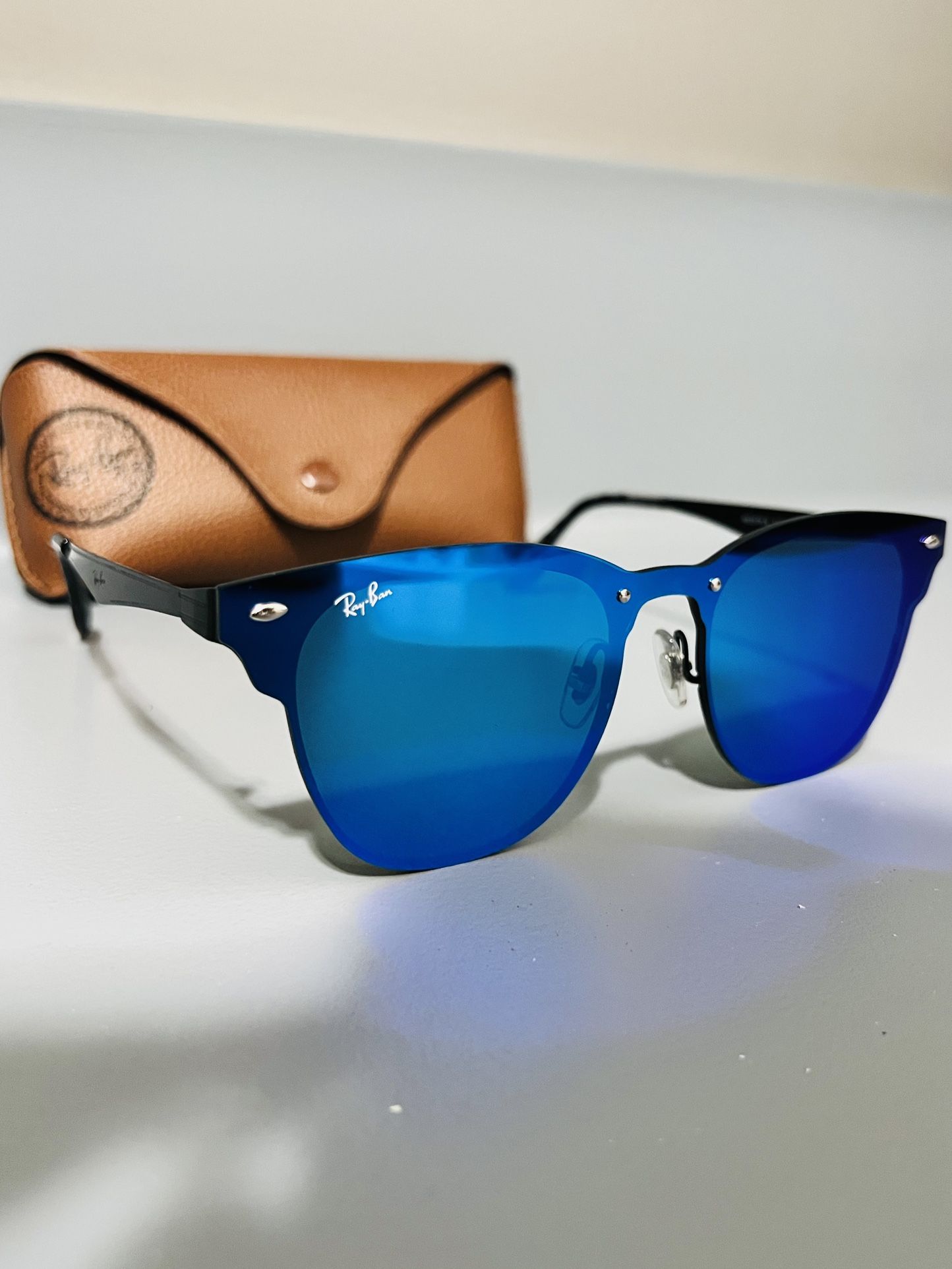 NEW Ray Ban Sunglasses Clubmaster Blaze In Original Rayban Packaging