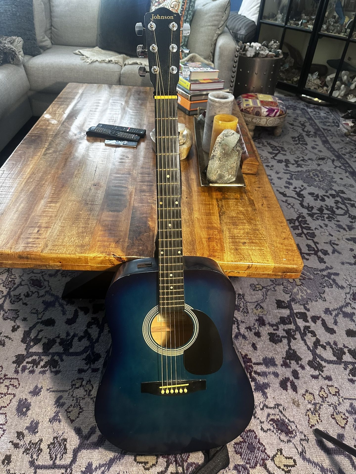 Johnson JG-610 3/4 Size Acoustic Guitar, Blue Burst.
