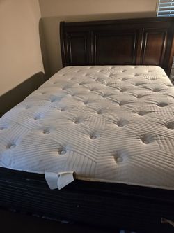 Queen Motorized Adjustable Bed with Mattress & Dark Wood Headboard – $500 OBO