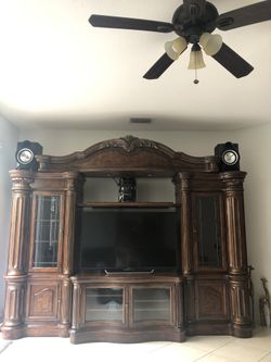 Wall unit