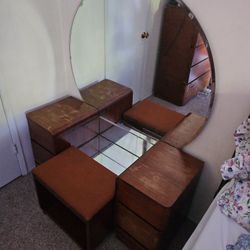 1940s Art Deco Waterfall Vanity & Stool – Vintage Round Mirror