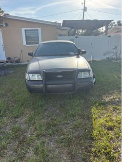 2010 Ford Crown Victoria