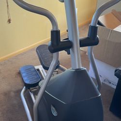 Horizon Ls 645E Elliptical Trainer. Works Great. for Sale in Scottsdale AZ OfferUp