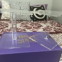 Acrylic Decorative statue/ Cake stands / Perfume Stand