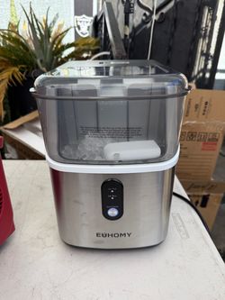 Nugget ice maker