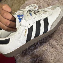 Adidas Woman’s Size 9 