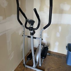 Sunny Health And Fitness Elliptical 