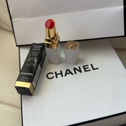 Chanel Red Lipstick 756 Cherry Burst Labiales Chanel Maquillaje Regalos Mujer MRSP $75