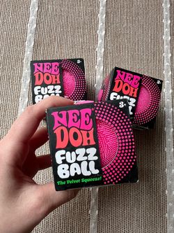 PINK Authentic NeeDoh Fuzz Ball 🩷 Brand New in Box!