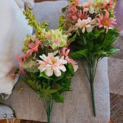 Floral Foilage Bundle. 6 Dollars For Both 