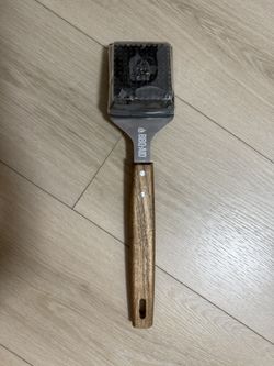 BBQ-Aid Grill Brush and Scraper for Barbecue