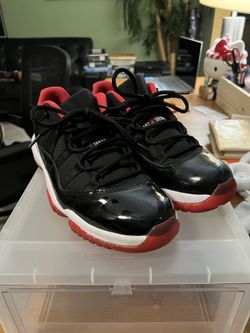 Jordan 11 Retro Low (bred)