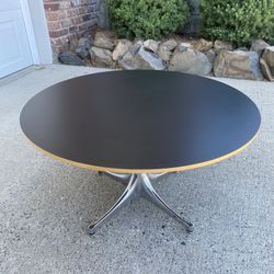 George Nelson For Herman Miller Mid Century Pedestal Coffee Table