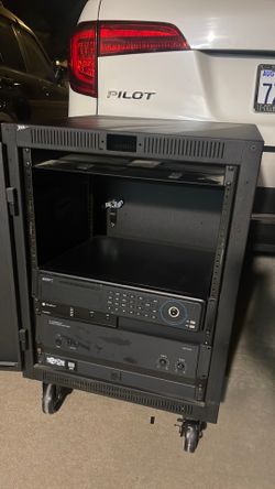 48Unit networking Rack w/key