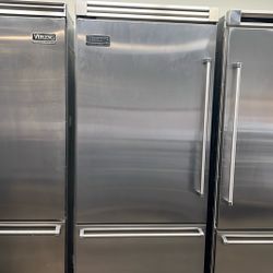 Viking 36”Wide Built In Bottom Freezer Refrigerator 