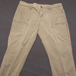 Women’s Pants