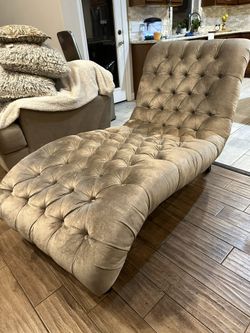Chase Chair