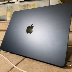 MacBook Air M2
