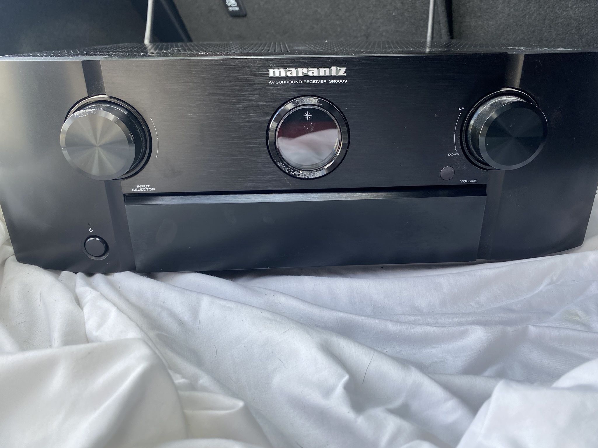 Marantz A/V Receiver 7.2 Channel (MODEL NO. SR6009)