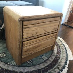 Oak drawer end table 