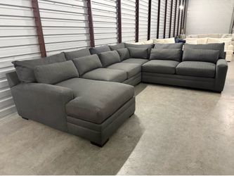 Large 4 Piece Winston Sectional