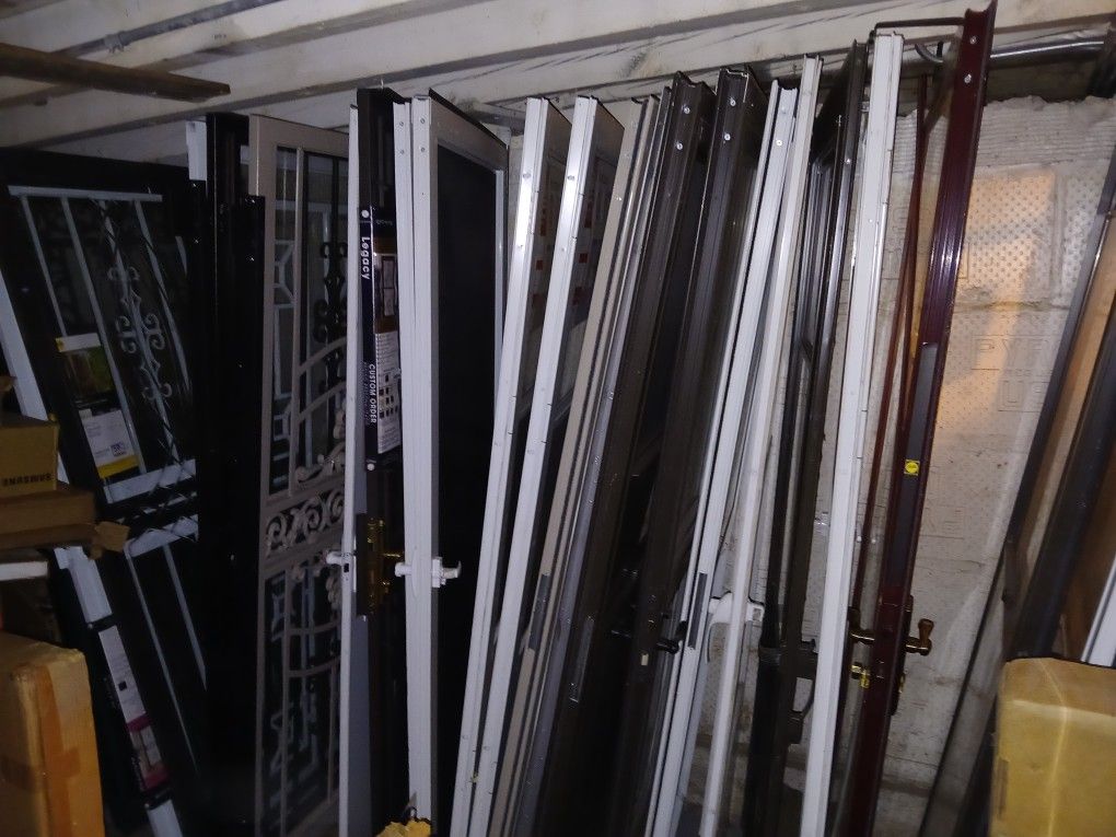 Larson Screen Door