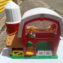 Vintage 1988 Fisher Price Farmhouse With Sounds