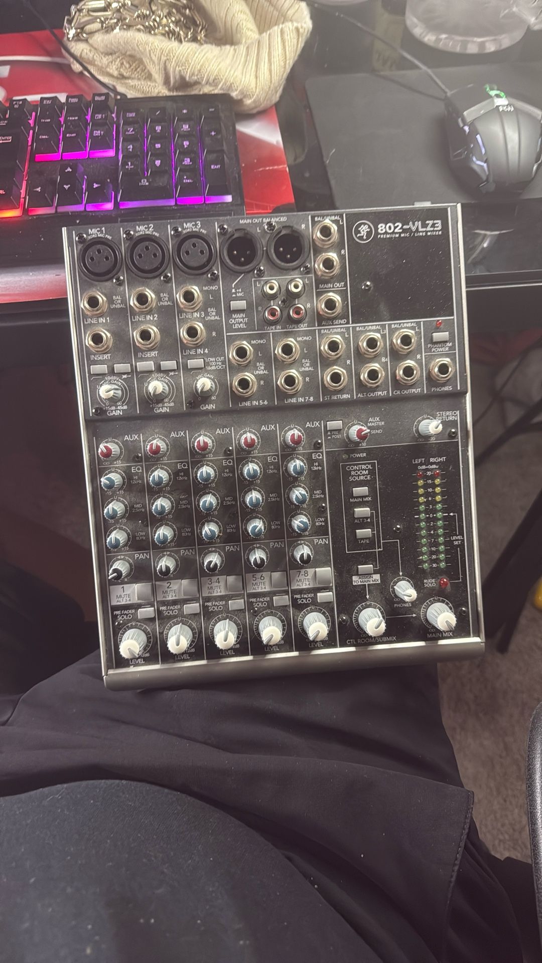 Mackie 802VLZ3 8 channel Analog Mixer